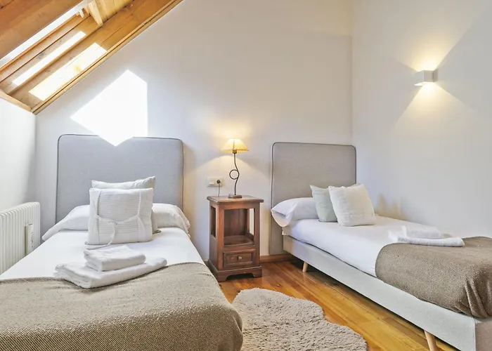 Apartment Luderna - Duplex Comets 4j